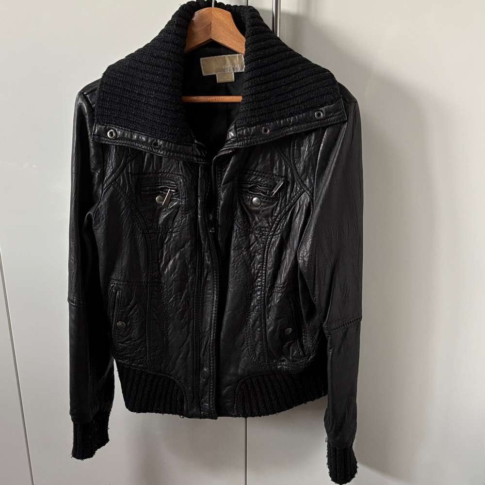 Michael Kors Black Leather Jacket with Ribbed Collar size L